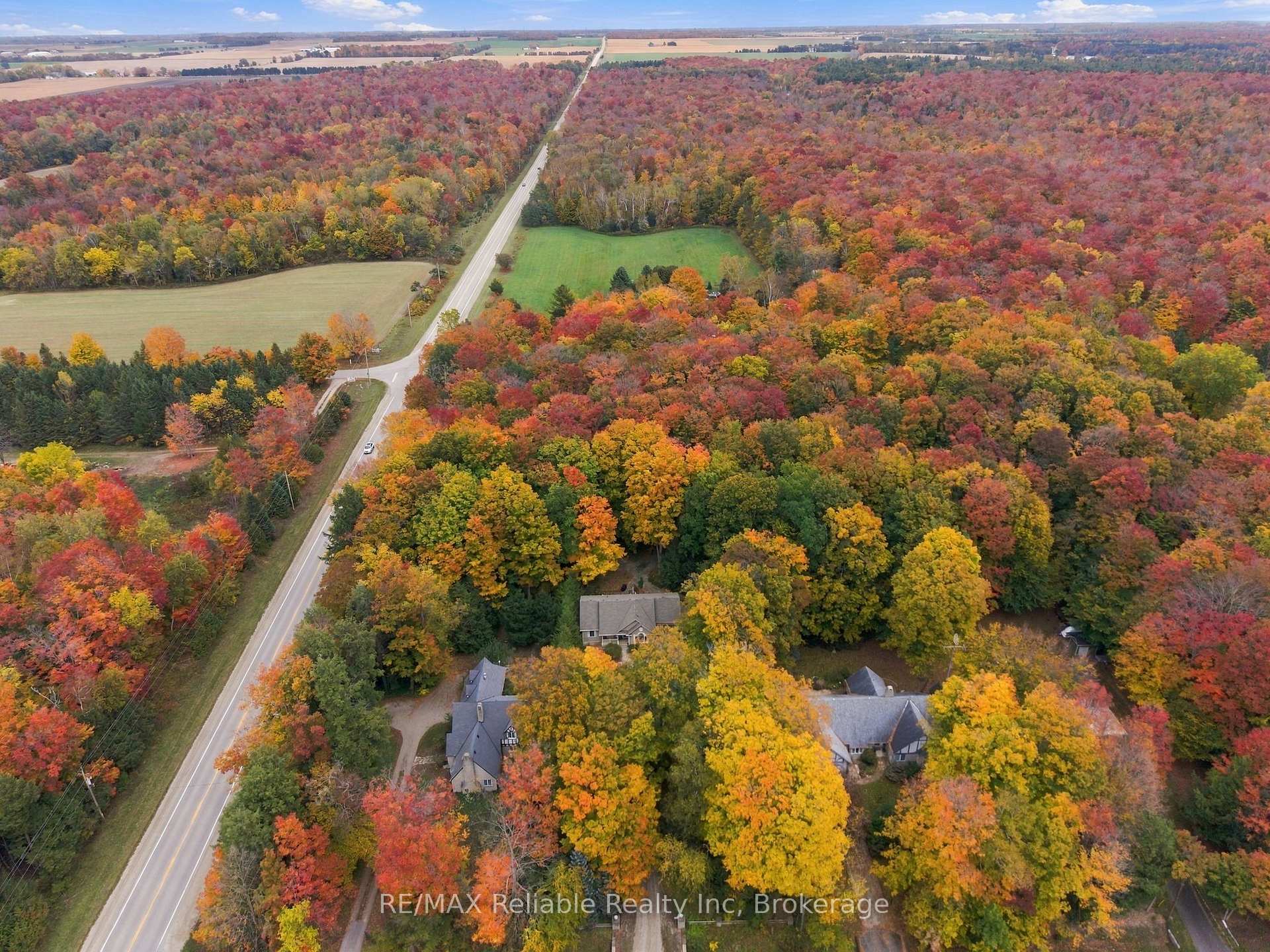 Photo 4 of 77376 Forest Ridge Road, Bluewater, Bayfield — HOMEH
