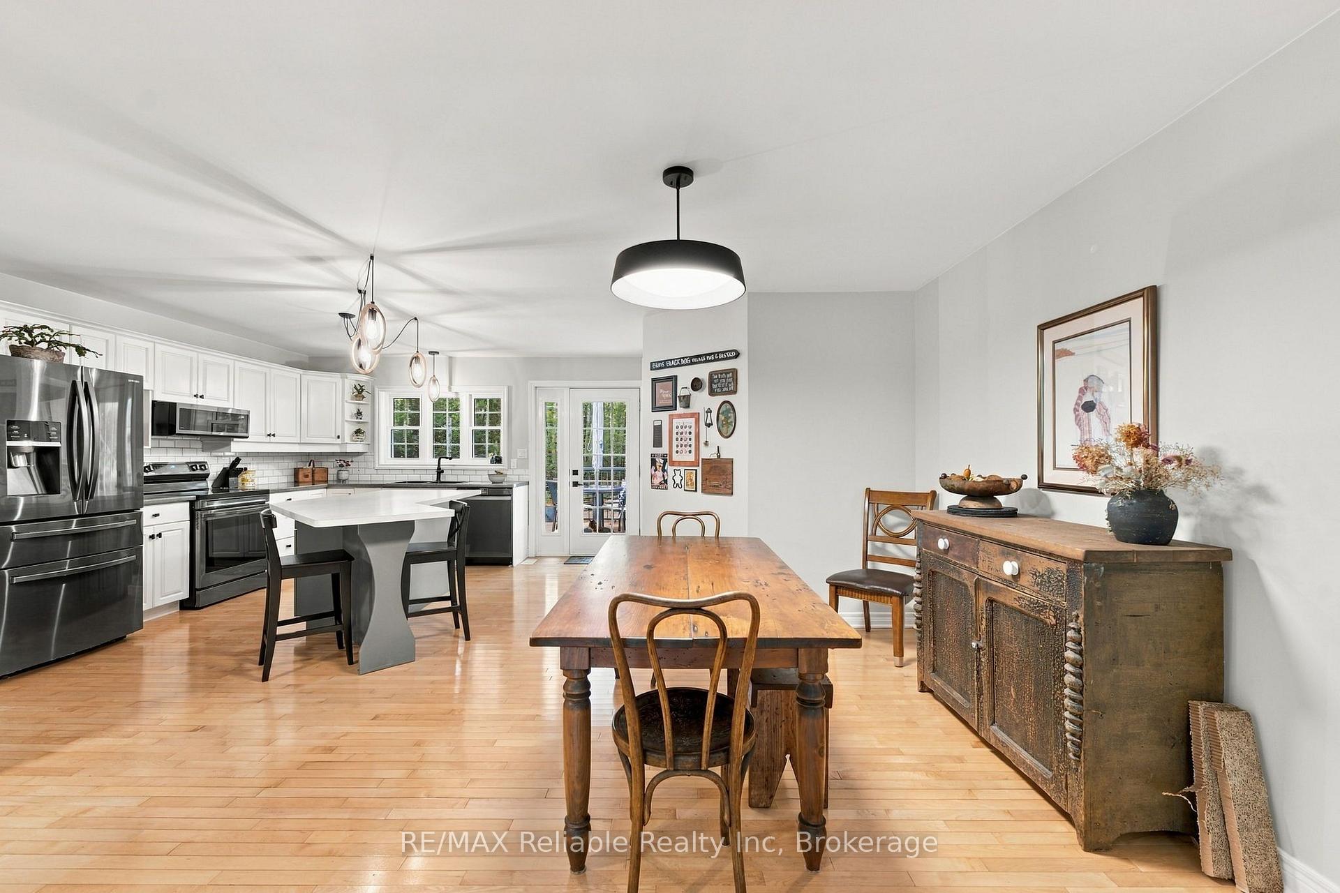Photo 11 of 77376 Forest Ridge Road, Bluewater, Bayfield — HOMEH