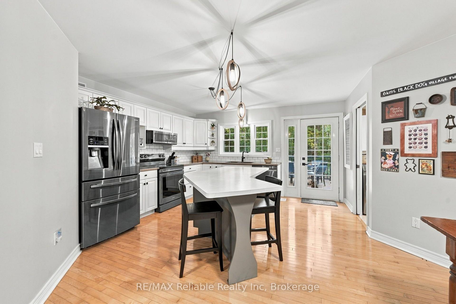 Photo 12 of 77376 Forest Ridge Road, Bluewater, Bayfield — HOMEH