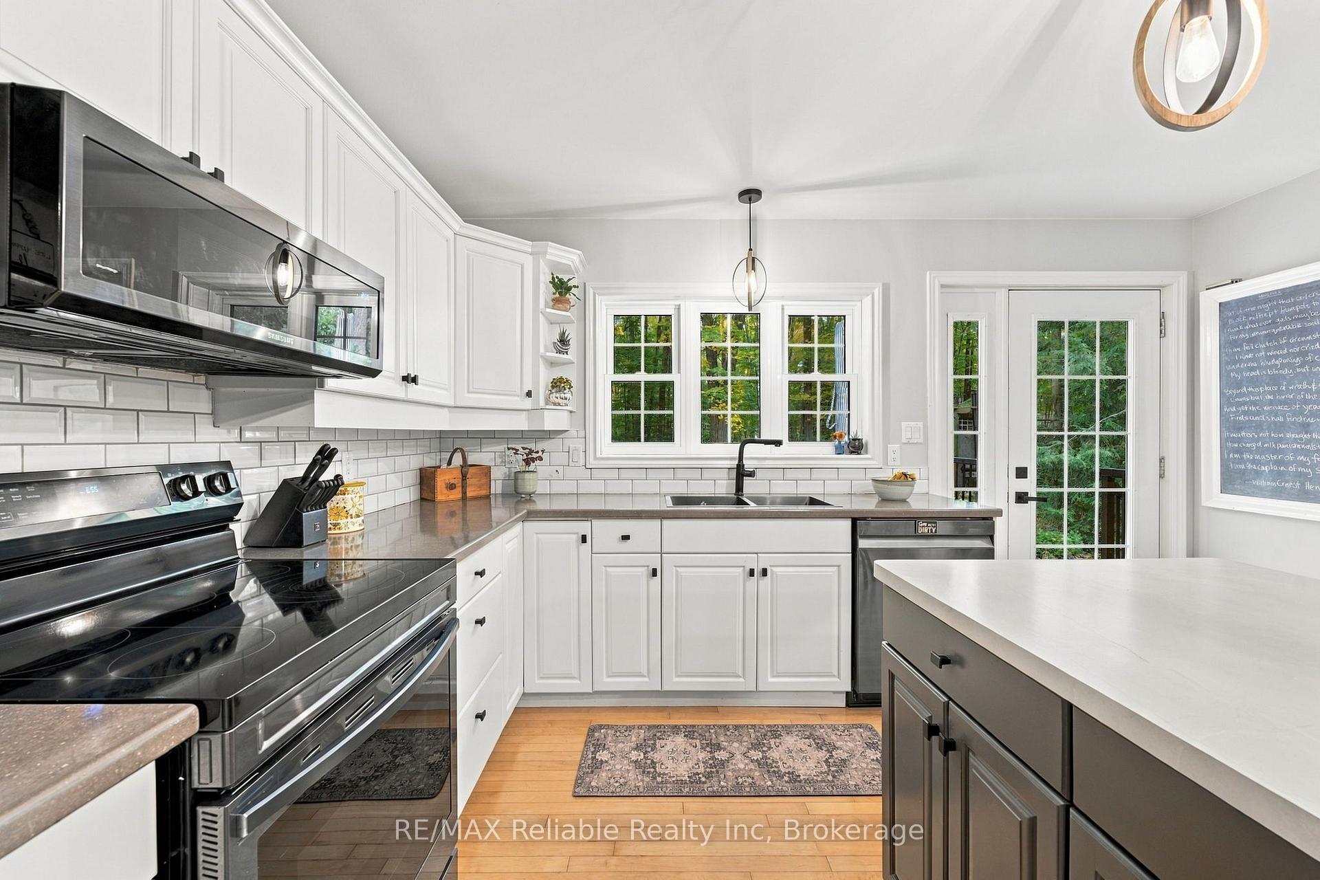 Photo 13 of 77376 Forest Ridge Road, Bluewater, Bayfield — HOMEH