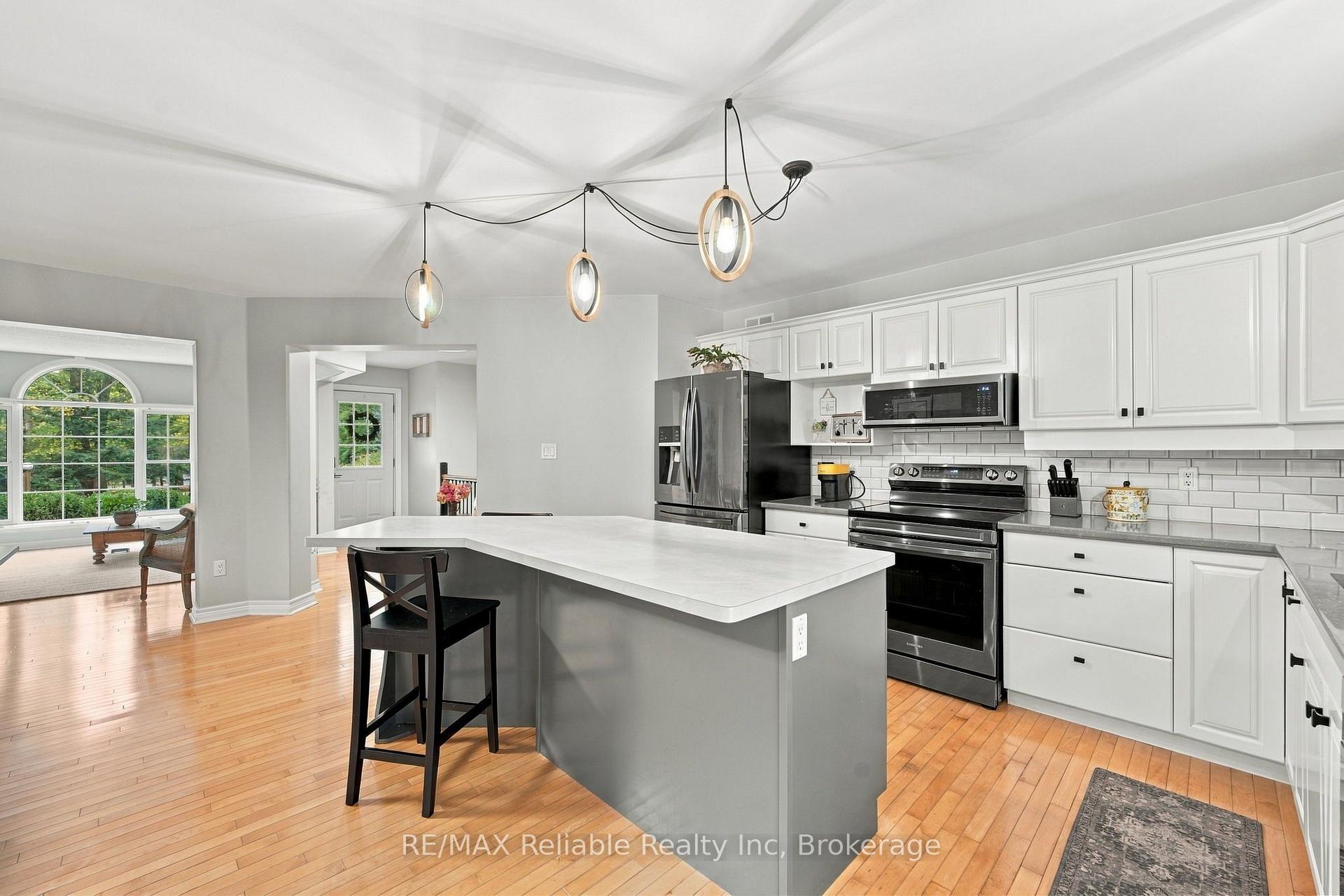 Photo 15 of 77376 Forest Ridge Road, Bluewater, Bayfield — HOMEH