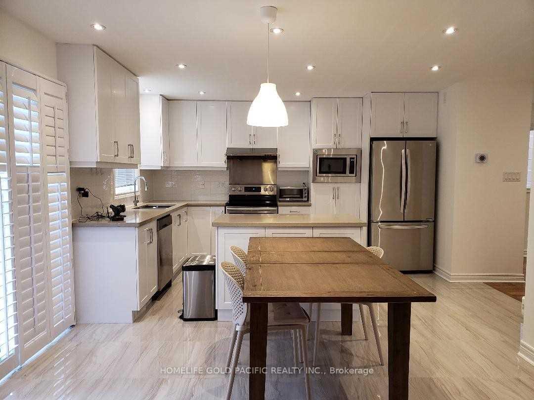 Photo 7 of 67 Westchester Crescent, Markham, Berczy — HOMEH