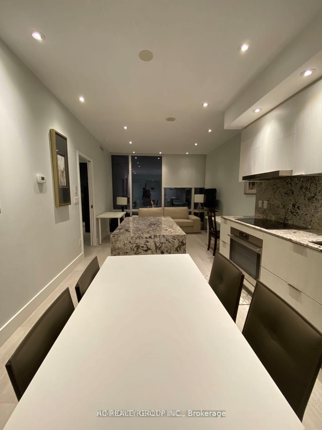 Photo 5 of Unit 4009, 1 Bloor Street E, Toronto, Church-Yonge Corridor — HOMEH