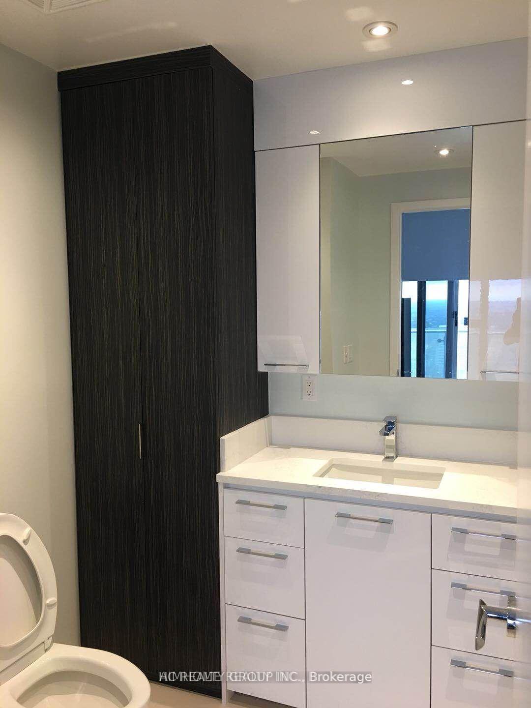 Photo 6 of Unit 4009, 1 Bloor Street E, Toronto, Church-Yonge Corridor — HOMEH