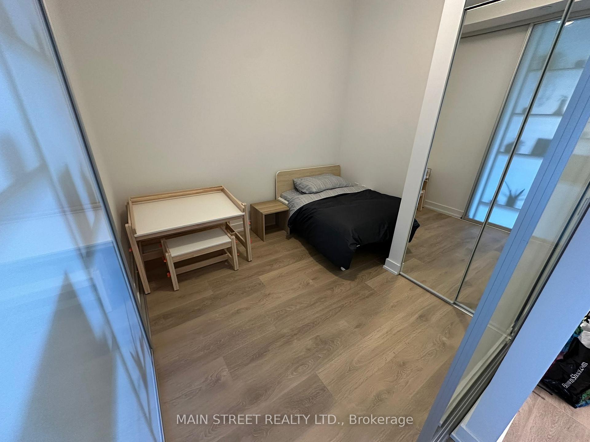 Photo 5 of Unit 2207, 117 Broadway Avenue, Toronto, Mount Pleasant West — HOMEH