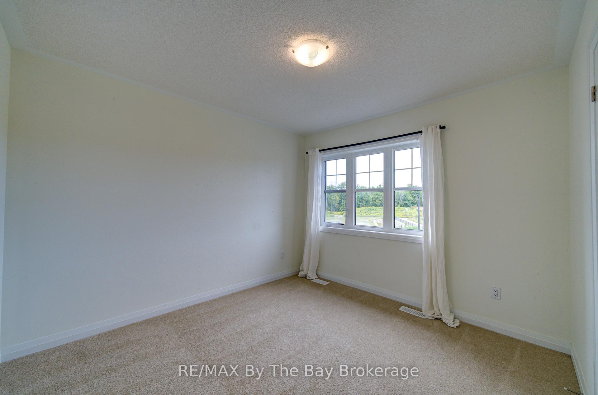 Photo 31 of 73 Federica Crescent, Wasaga Beach — HOMEH