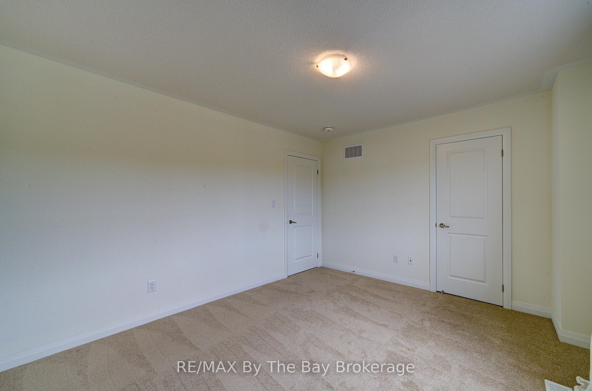 Photo 34 of 73 Federica Crescent, Wasaga Beach — HOMEH