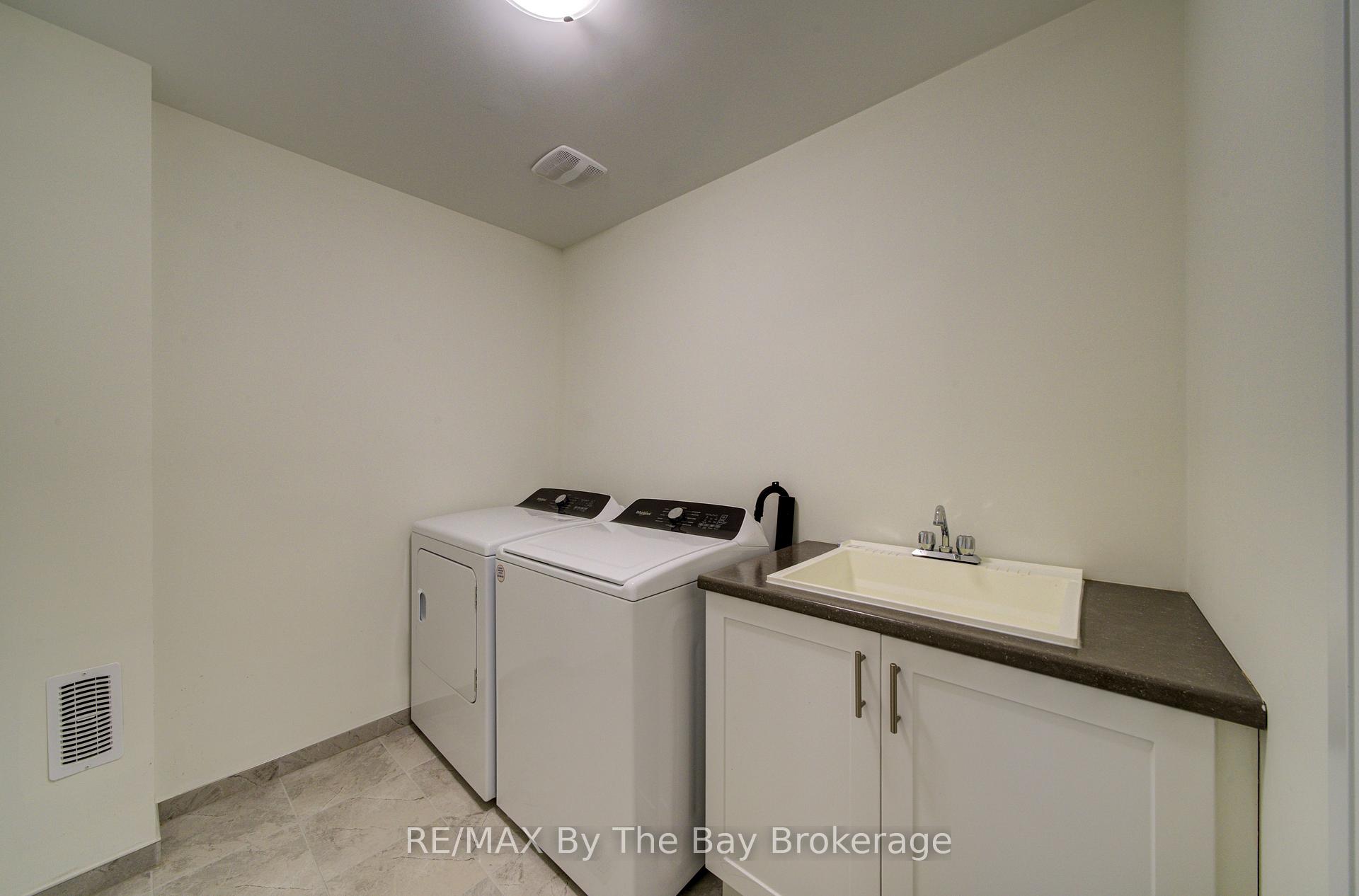 Photo 36 of 73 Federica Crescent, Wasaga Beach — HOMEH