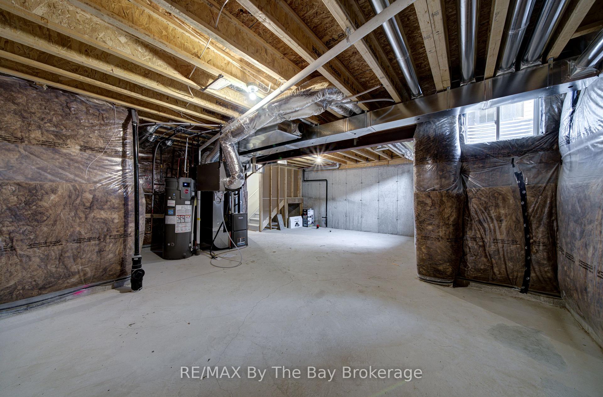 Photo 39 of 73 Federica Crescent, Wasaga Beach — HOMEH