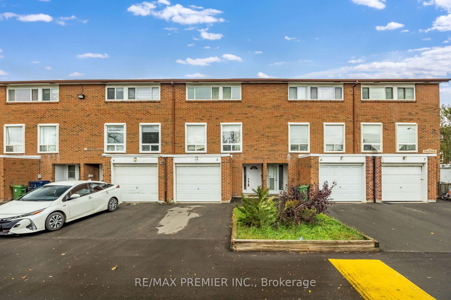 Photo 2 of Unit Unit 5, 3 Kendleton Drive, Etobicoke, Mount Olive-Silverstone-Jamestown — HOMEH