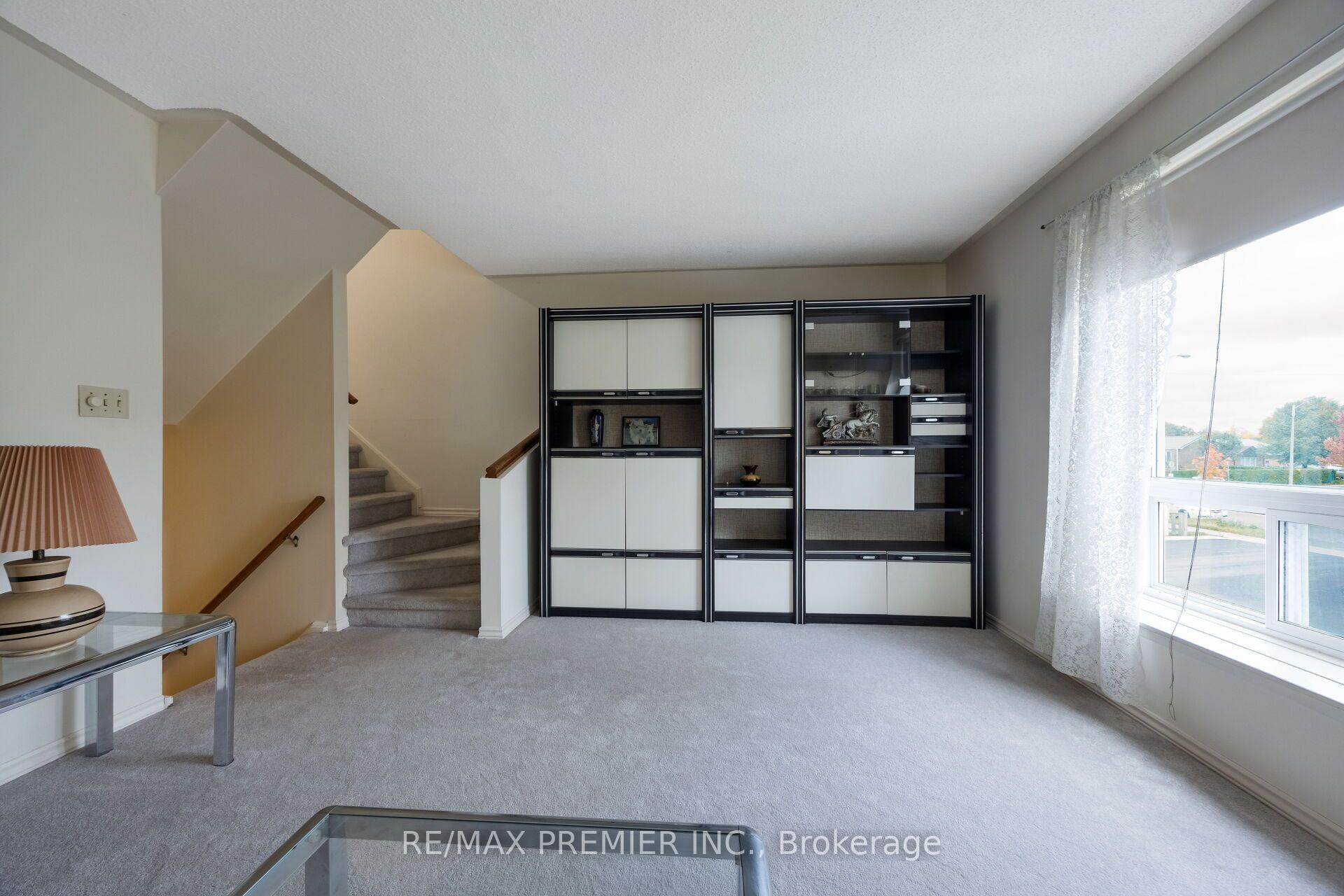Photo 17 of Unit Unit 5, 3 Kendleton Drive, Etobicoke, Mount Olive-Silverstone-Jamestown — HOMEH