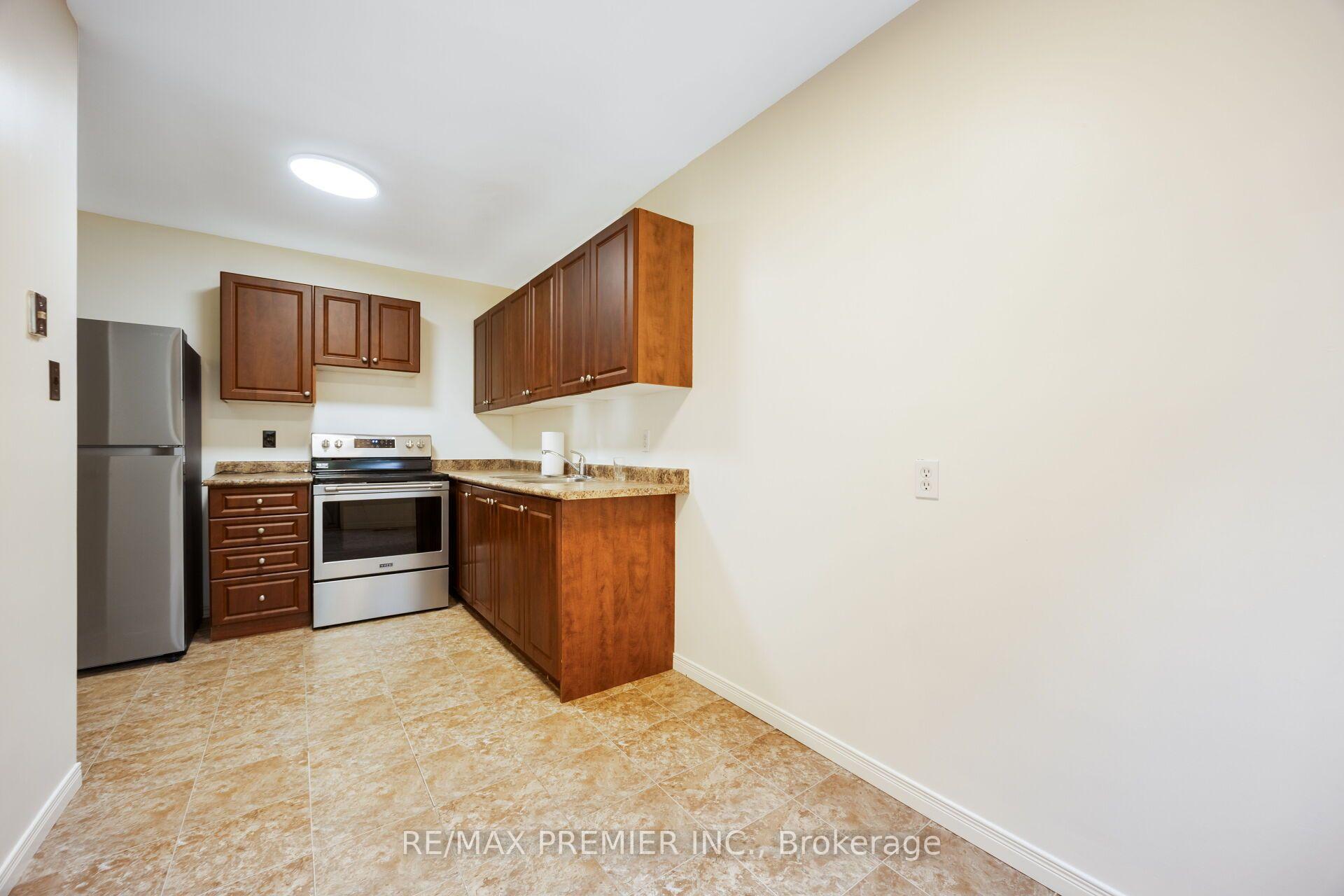 Photo 22 of Unit Unit 5, 3 Kendleton Drive, Etobicoke, Mount Olive-Silverstone-Jamestown — HOMEH