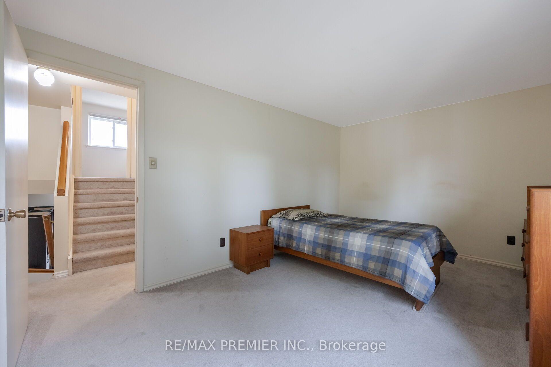 Photo 31 of Unit Unit 5, 3 Kendleton Drive, Etobicoke, Mount Olive-Silverstone-Jamestown — HOMEH