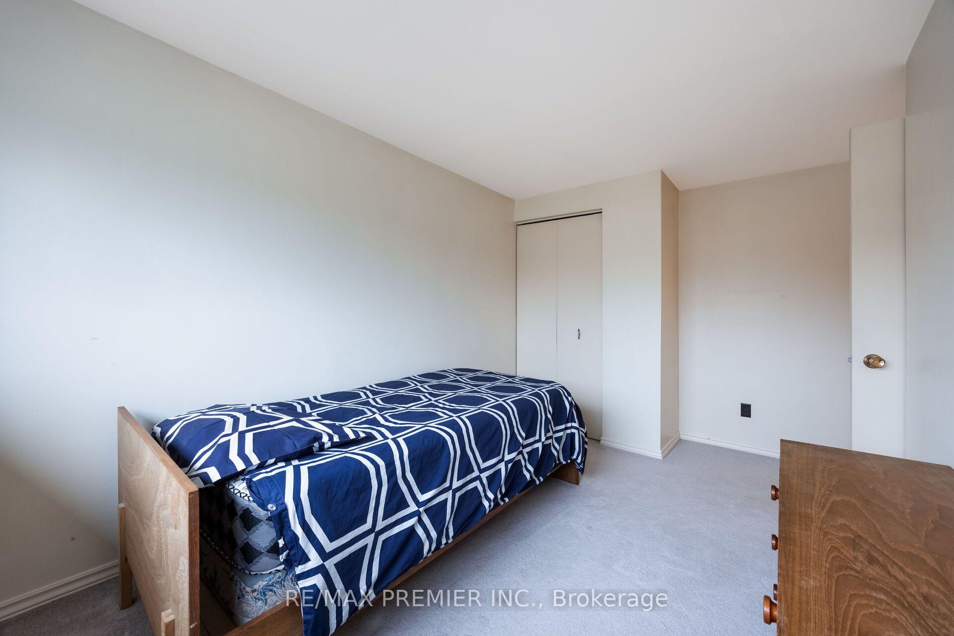 Photo 35 of Unit Unit 5, 3 Kendleton Drive, Etobicoke, Mount Olive-Silverstone-Jamestown — HOMEH