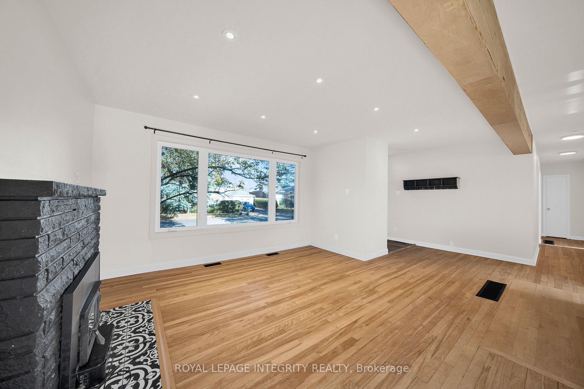 Photo 9 of 2408 Drury Lane, Ottawa, Parkway Park — HOMEH