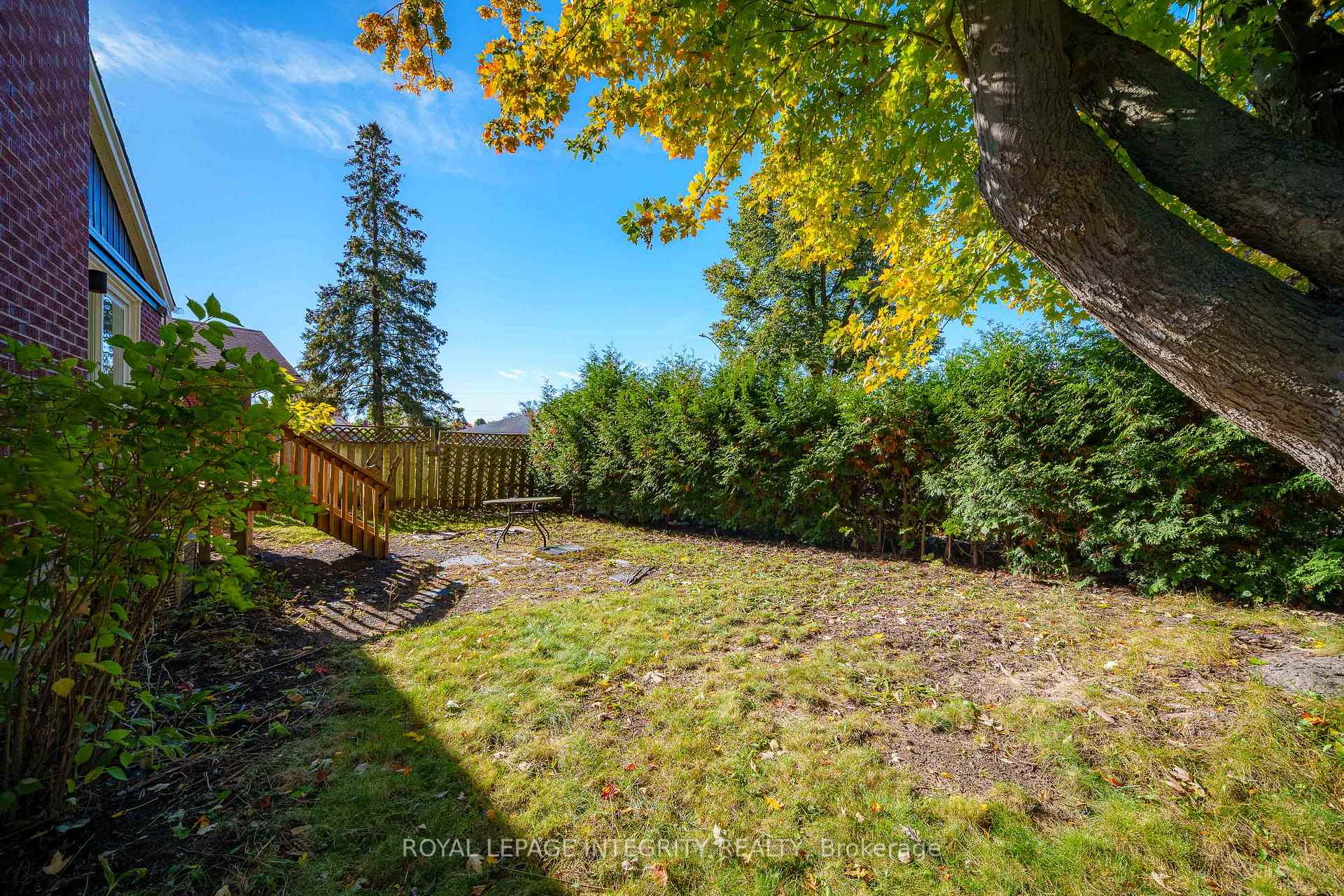 Photo 26 of 2408 Drury Lane, Ottawa, Parkway Park — HOMEH