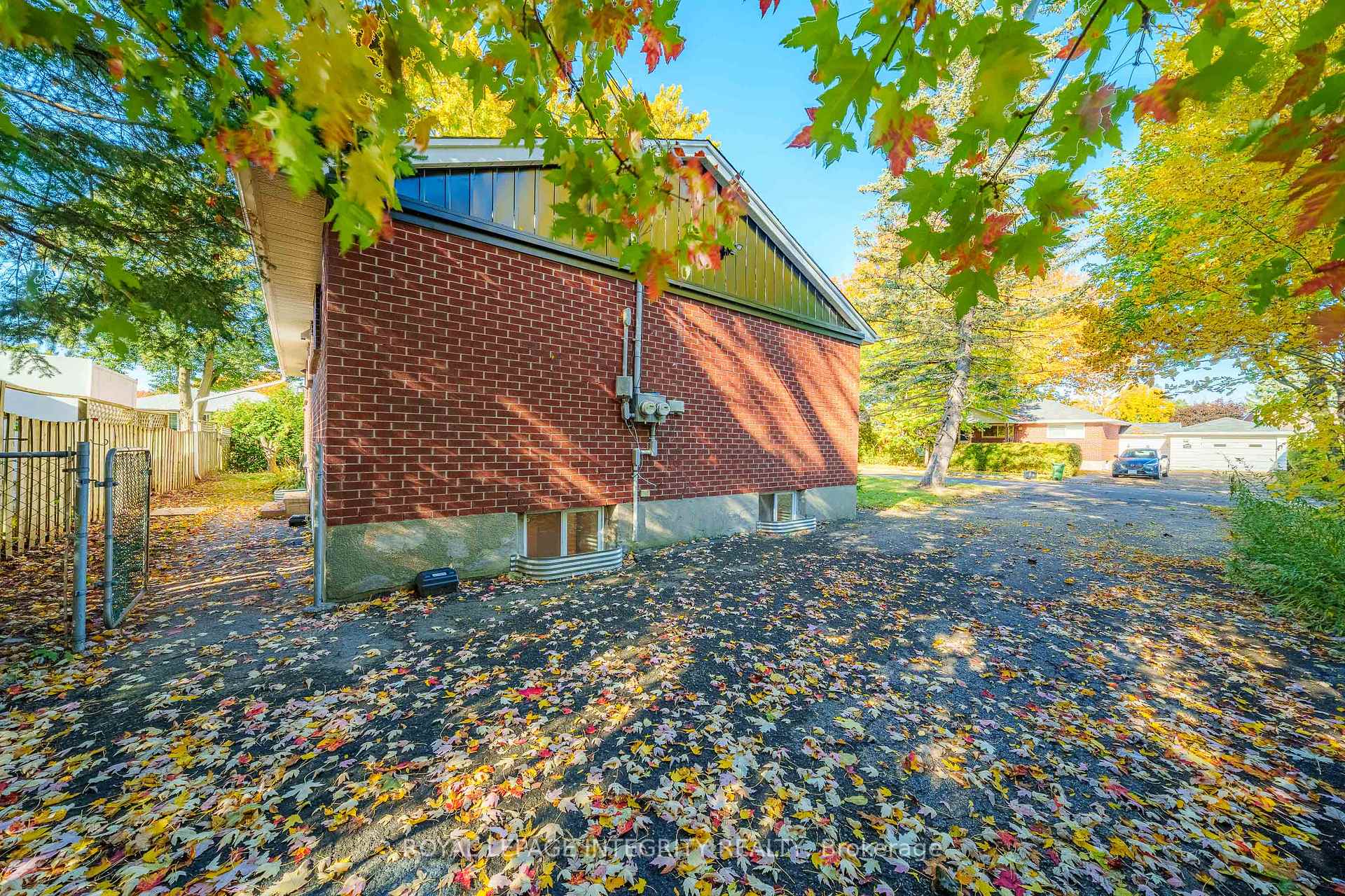 Photo 29 of 2408 Drury Lane, Ottawa, Parkway Park — HOMEH