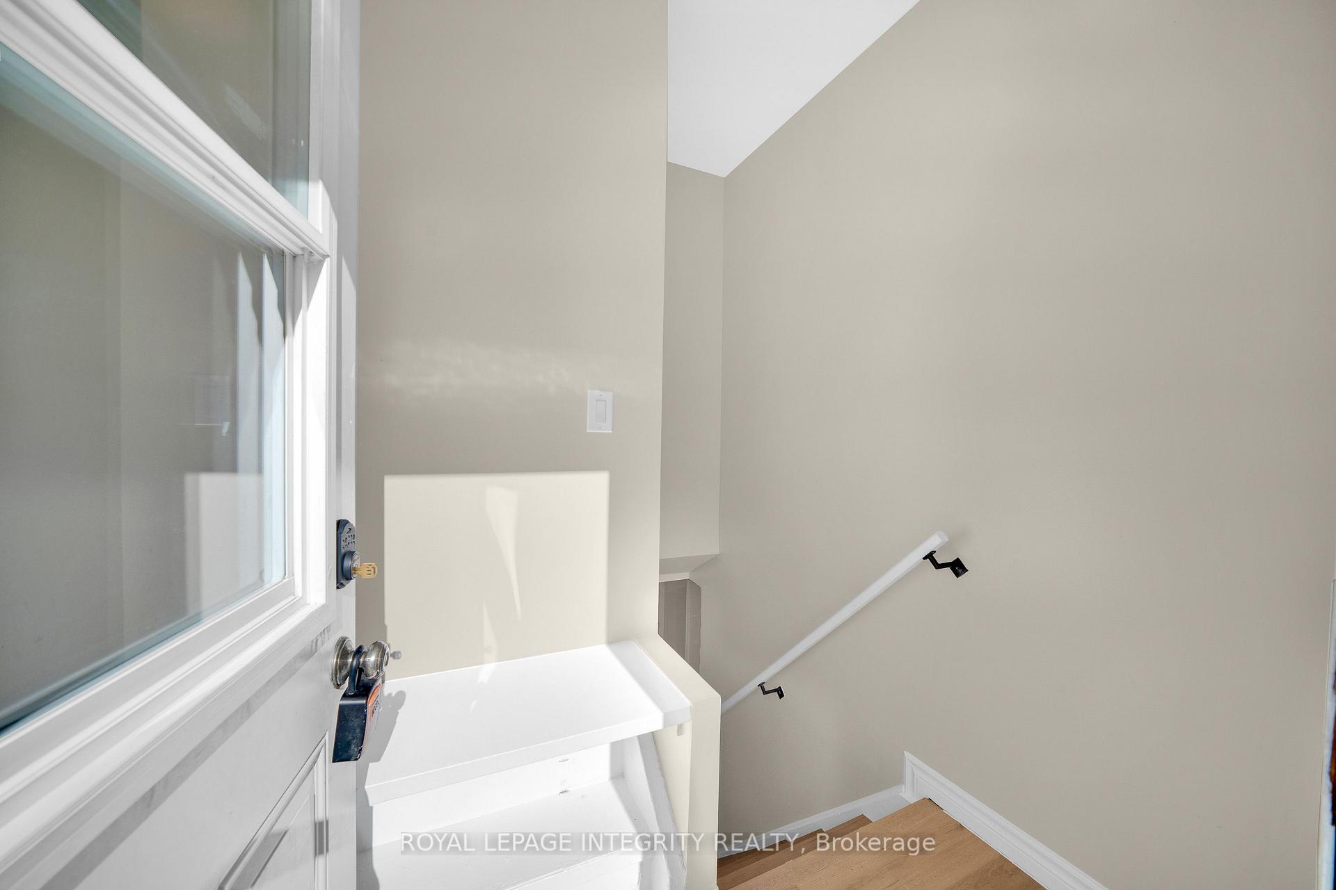 Photo 31 of 2408 Drury Lane, Ottawa, Parkway Park — HOMEH