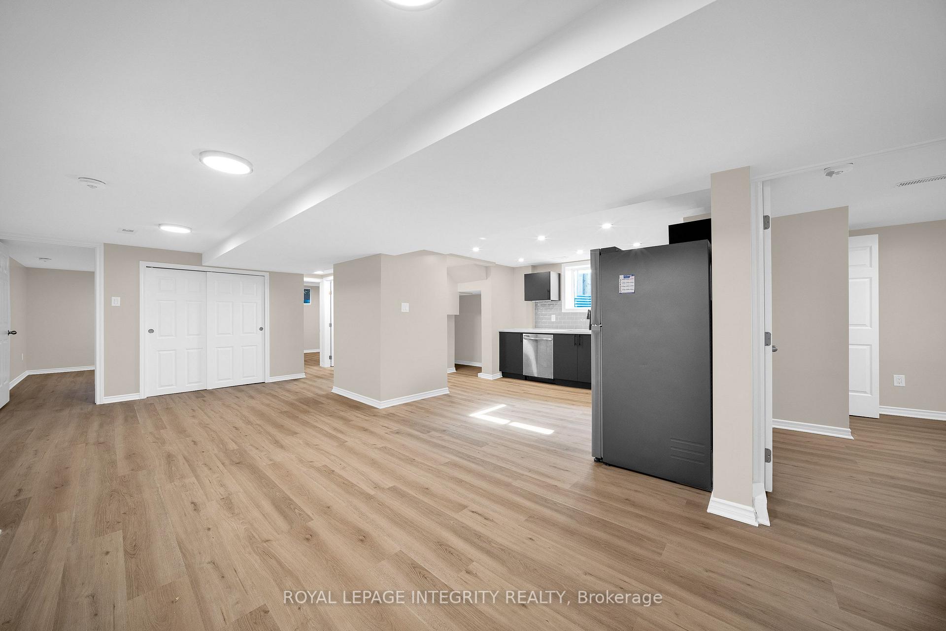 Photo 34 of 2408 Drury Lane, Ottawa, Parkway Park — HOMEH