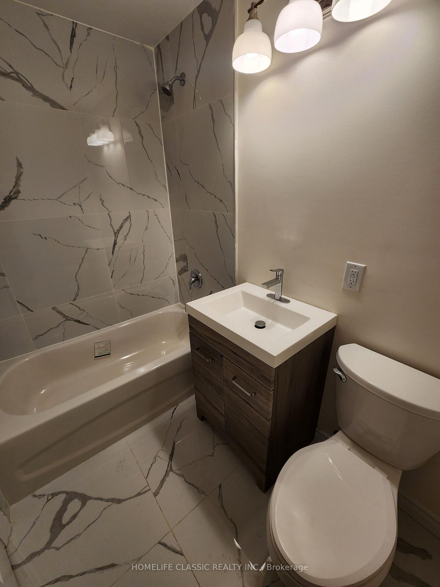 Photo 2 of Unit 8, 5 Main Street S, Uxbridge — HOMEH