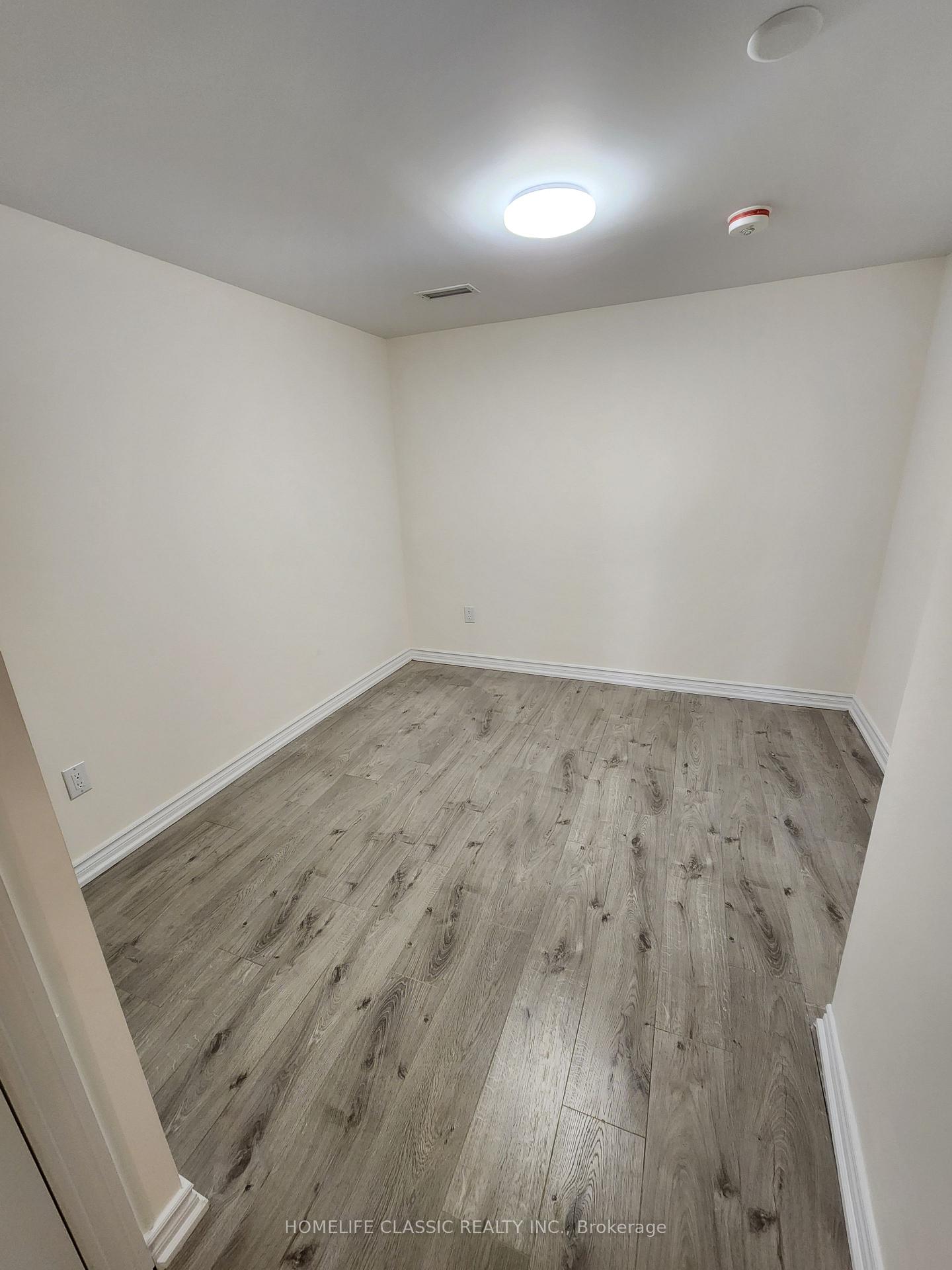 Photo 5 of Unit 8, 5 Main Street S, Uxbridge — HOMEH