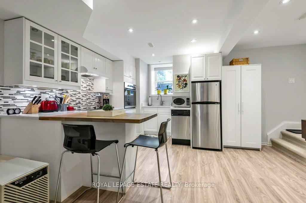 Photo 11 of Unit Lower, 17 Birdsall Avenue, Toronto, Yonge-Eglinton — HOMEH