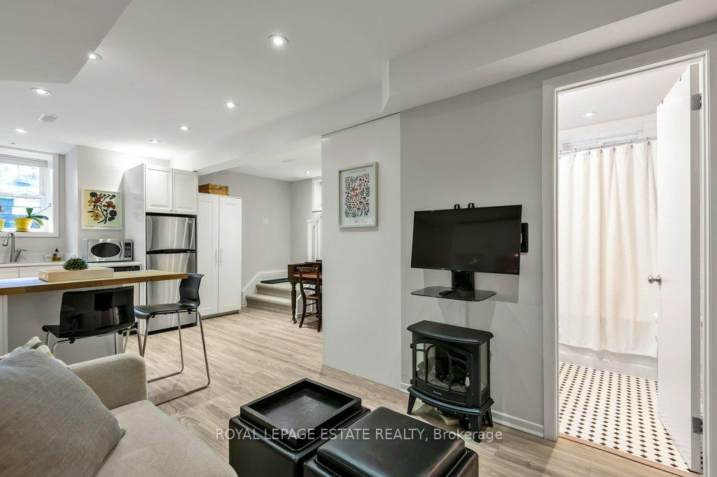 Photo 17 of Unit Lower, 17 Birdsall Avenue, Toronto, Yonge-Eglinton — HOMEH