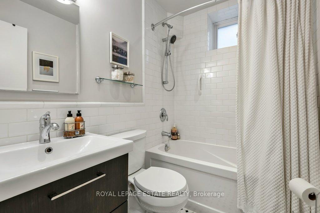 Photo 19 of Unit Lower, 17 Birdsall Avenue, Toronto, Yonge-Eglinton — HOMEH