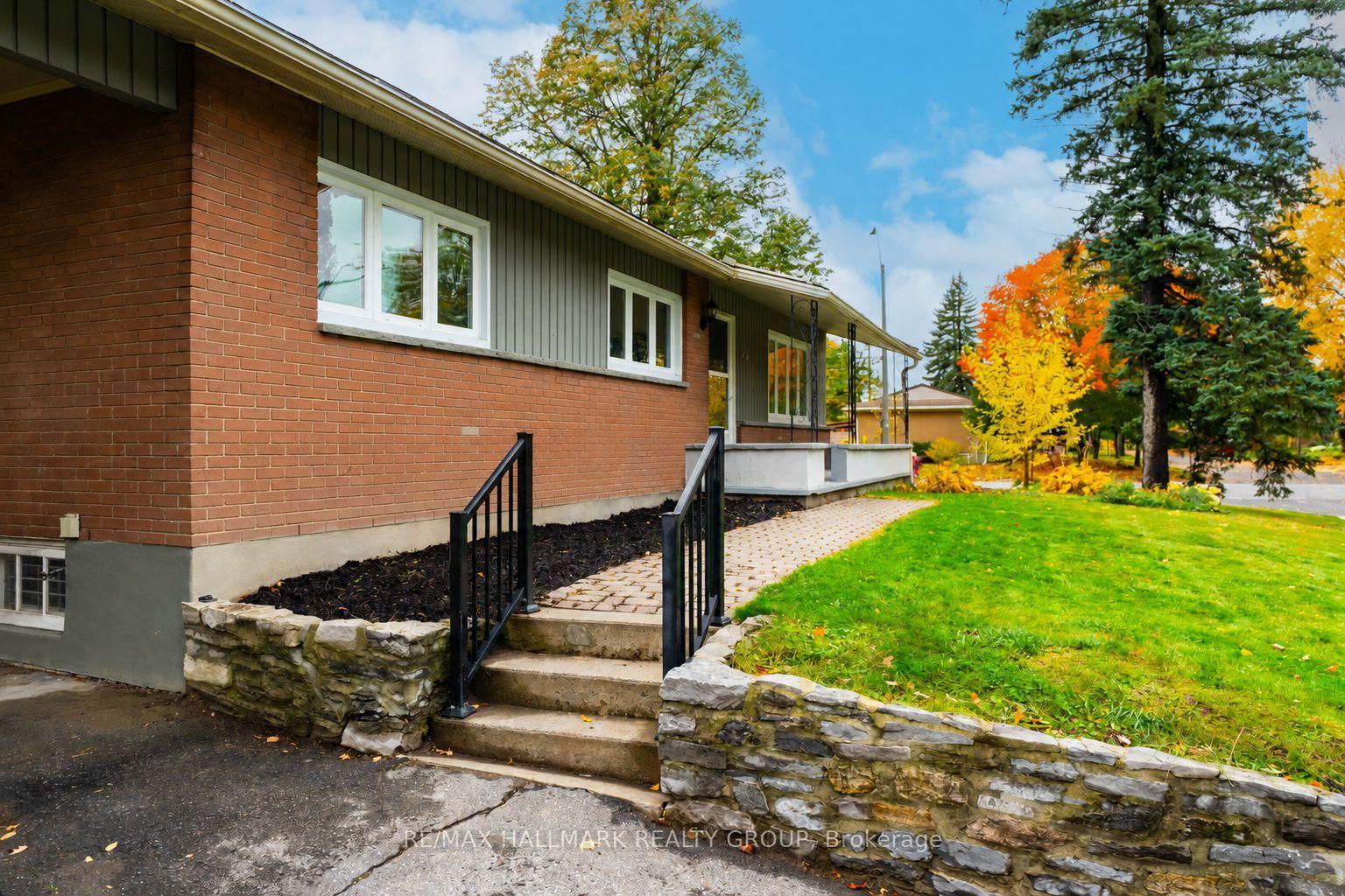 Photo 5 of 926 Elsett Drive, Ottawa, Elmvale Acres/Urbandale — HOMEH