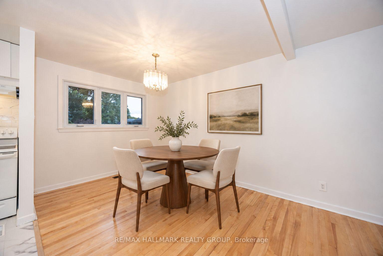 Photo 14 of 926 Elsett Drive, Ottawa, Elmvale Acres/Urbandale — HOMEH