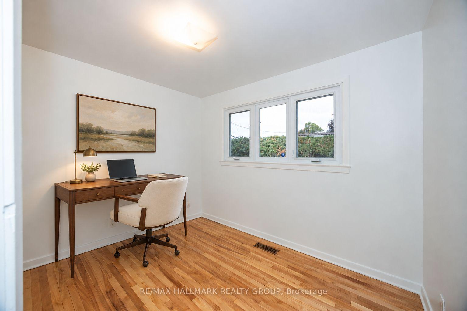 Photo 19 of 926 Elsett Drive, Ottawa, Elmvale Acres/Urbandale — HOMEH