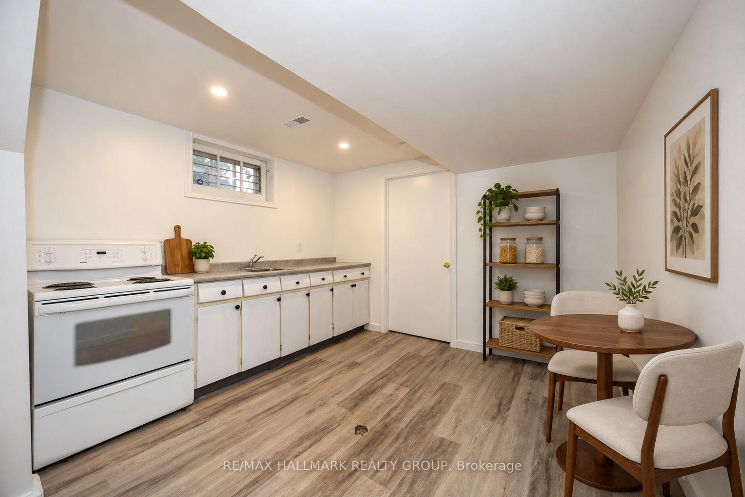 Photo 24 of 926 Elsett Drive, Ottawa, Elmvale Acres/Urbandale — HOMEH
