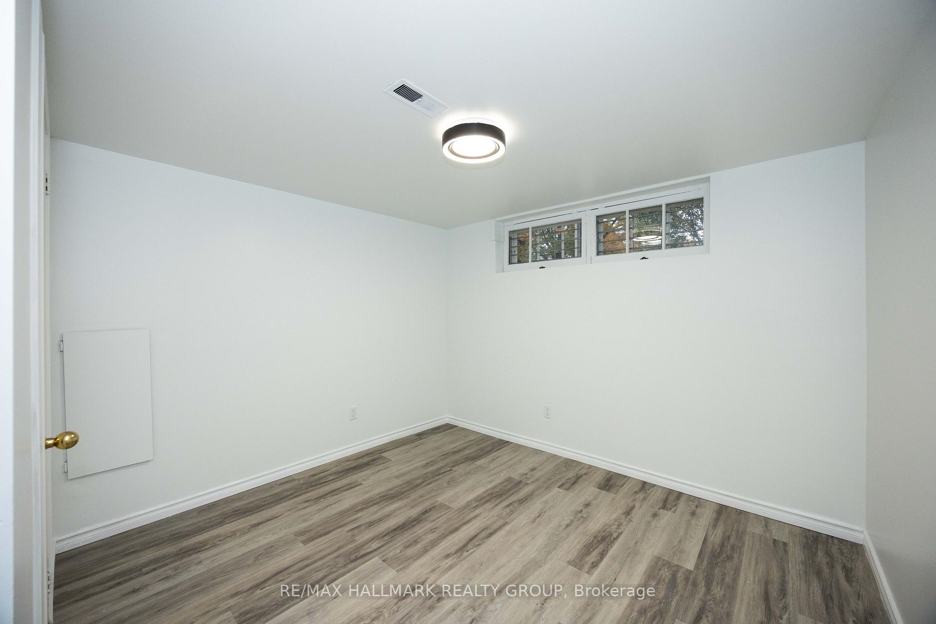 Photo 30 of 926 Elsett Drive, Ottawa, Elmvale Acres/Urbandale — HOMEH