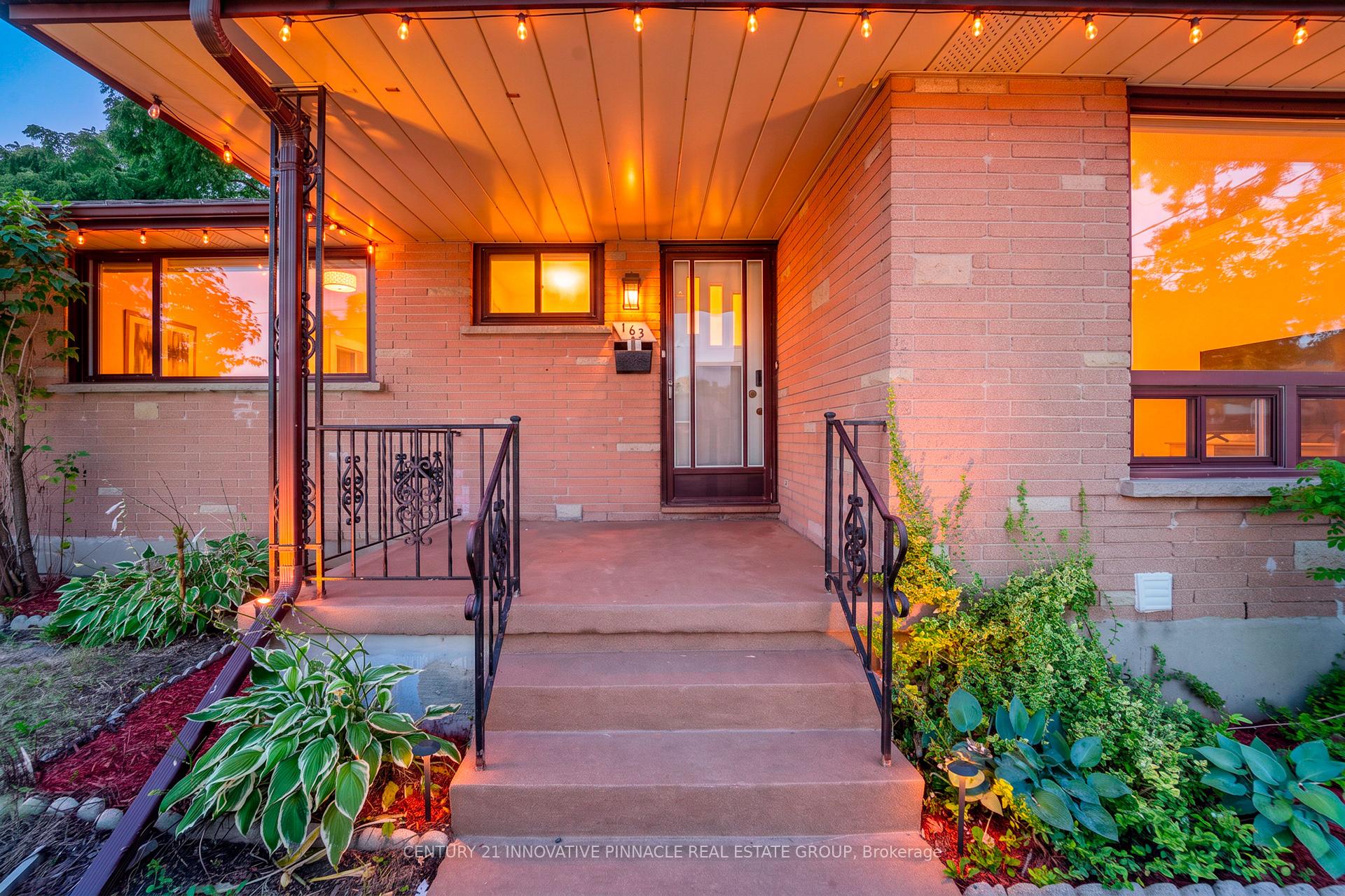 Photo 8 of 163 Atkinson Boulevard, London, East H — HOMEH