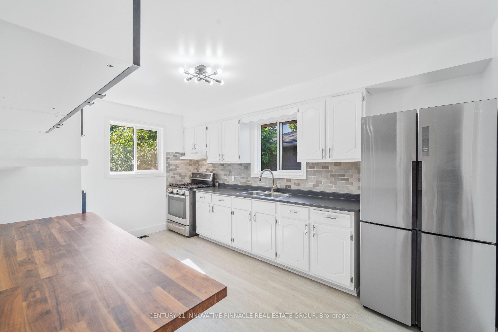 Photo 22 of 163 Atkinson Boulevard, London, East H — HOMEH