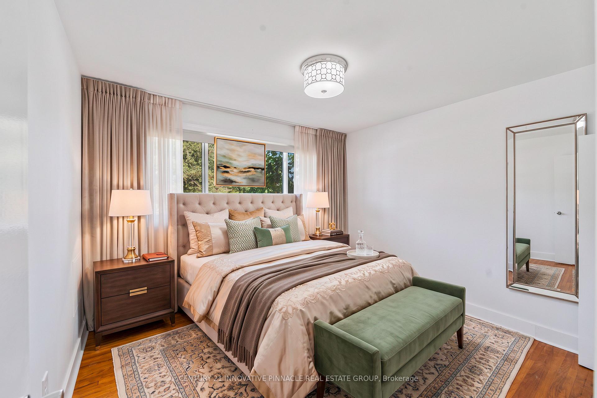 Photo 29 of 163 Atkinson Boulevard, London, East H — HOMEH