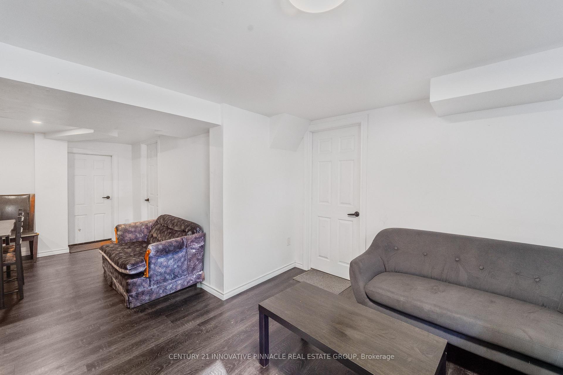 Photo 38 of 163 Atkinson Boulevard, London, East H — HOMEH