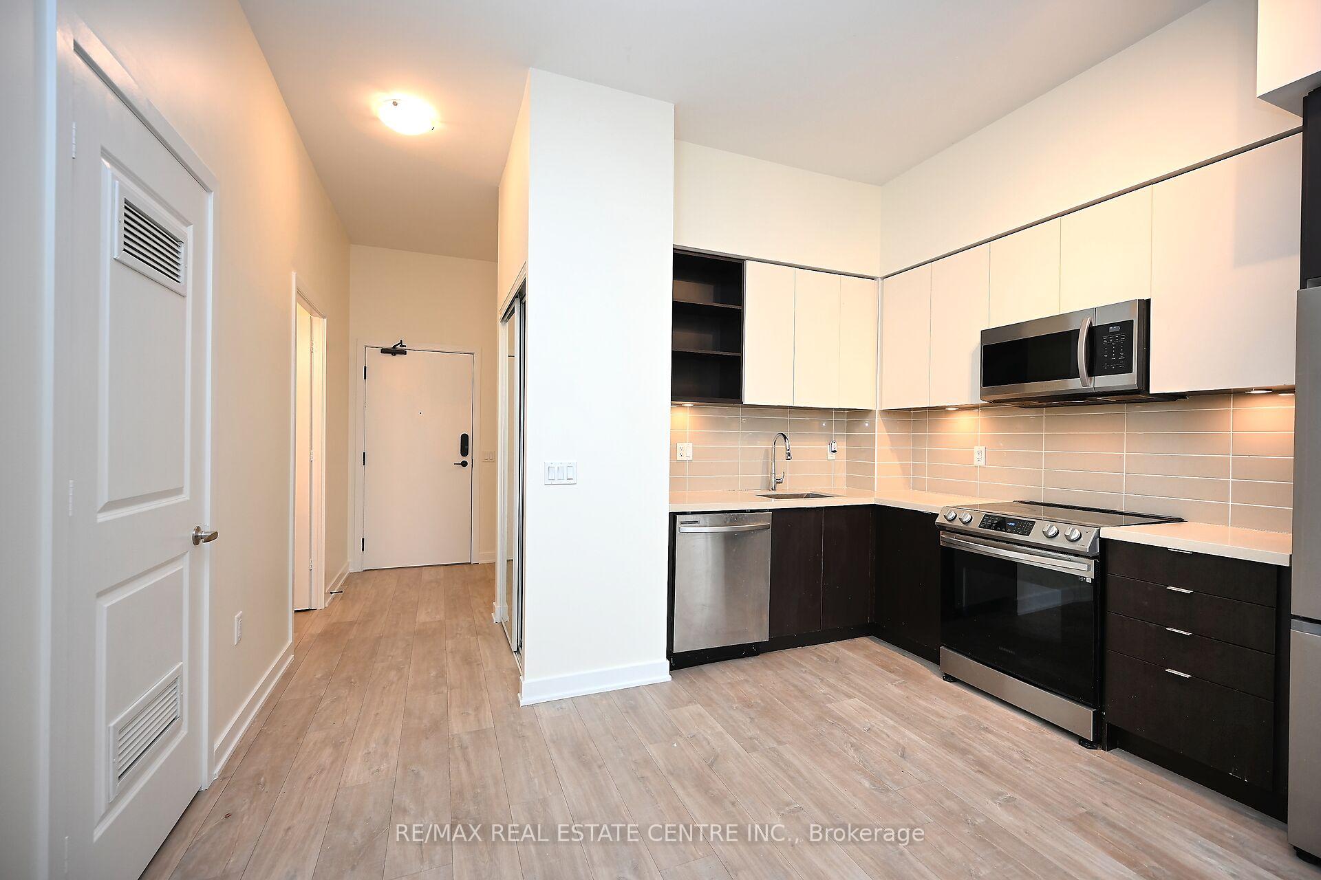 Photo 5 of Unit 206, 4655 Metcalfe Avenue, Mississauga, Central Erin Mills — HOMEH