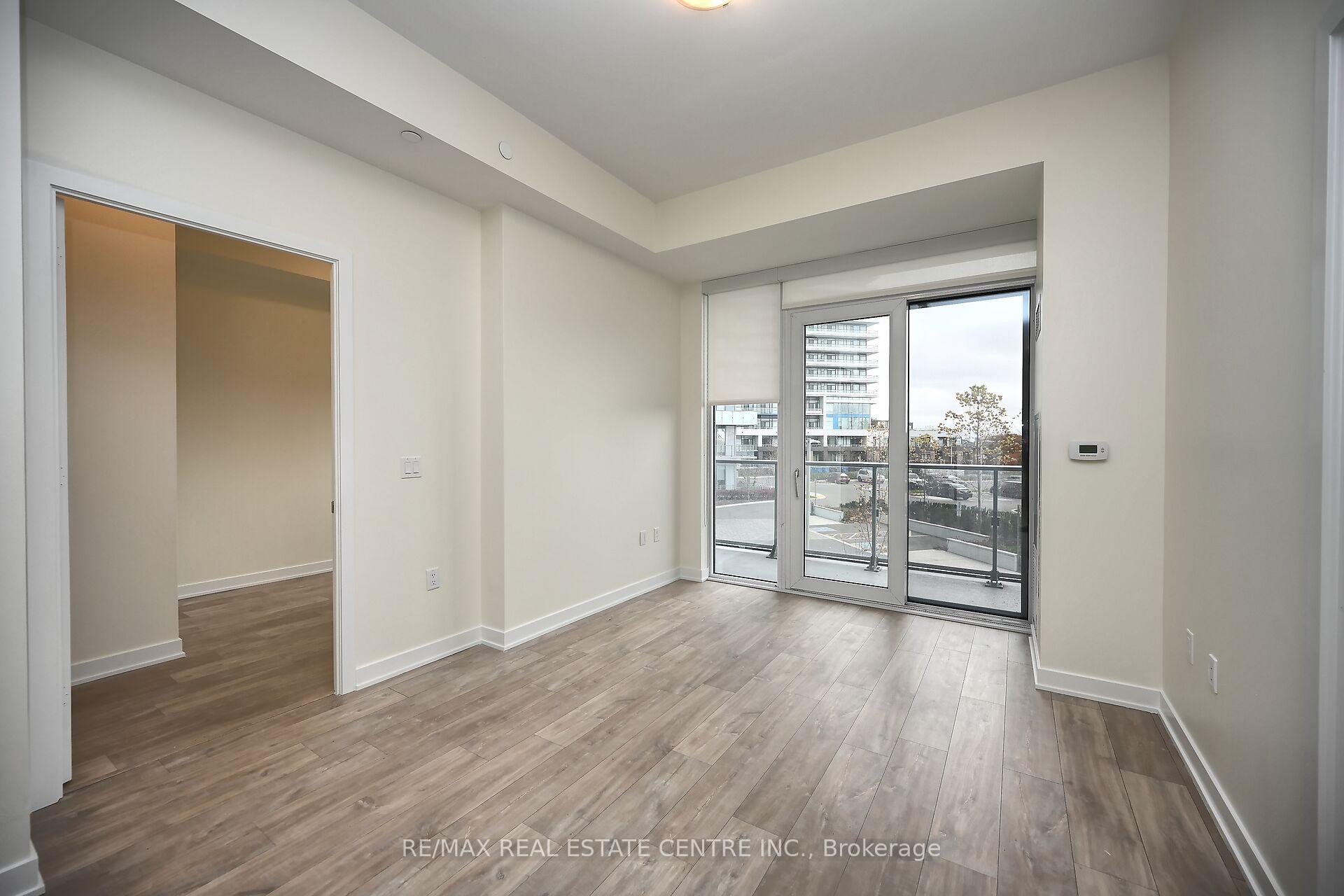 Photo 8 of Unit 206, 4655 Metcalfe Avenue, Mississauga, Central Erin Mills — HOMEH
