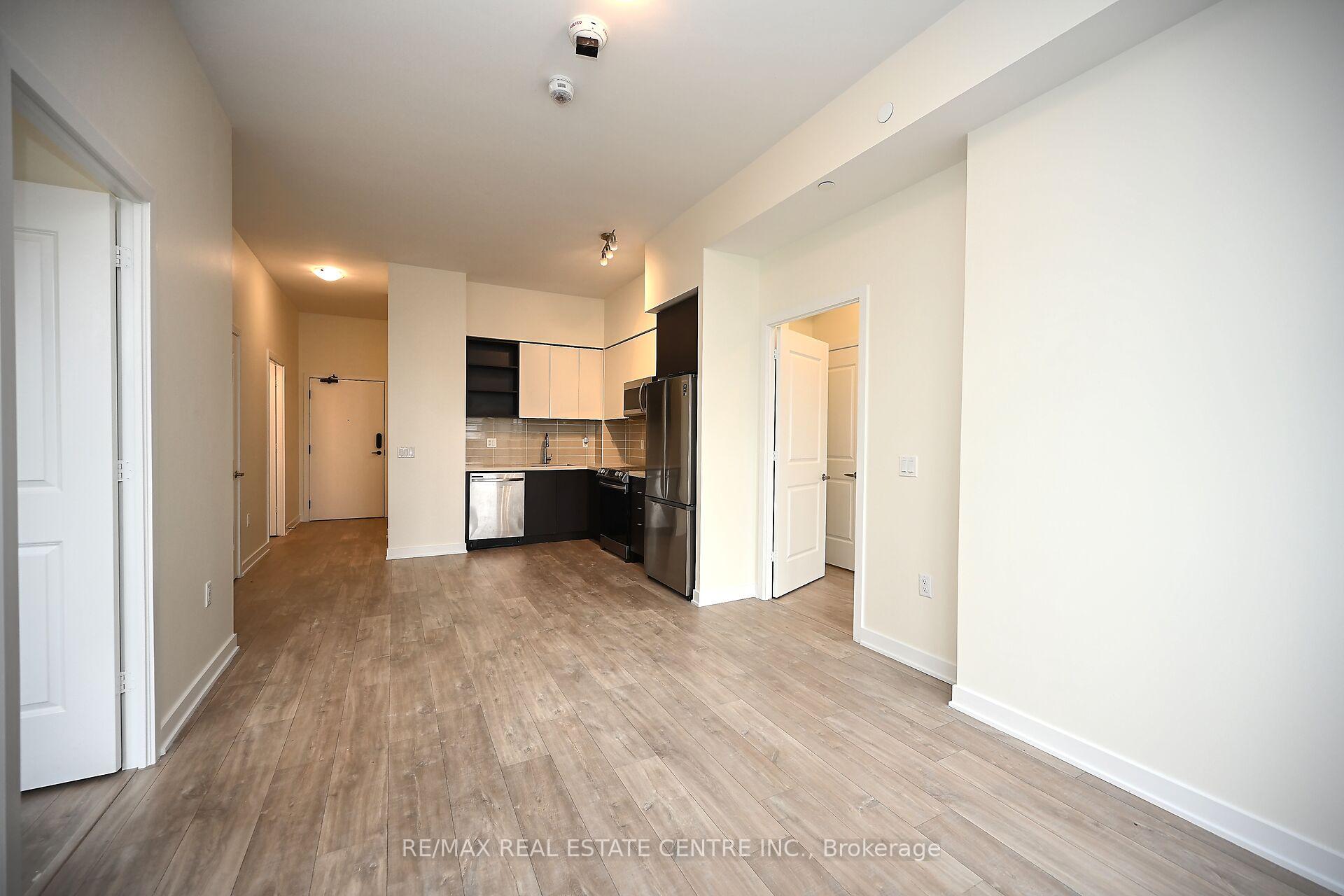 Photo 10 of Unit 206, 4655 Metcalfe Avenue, Mississauga, Central Erin Mills — HOMEH