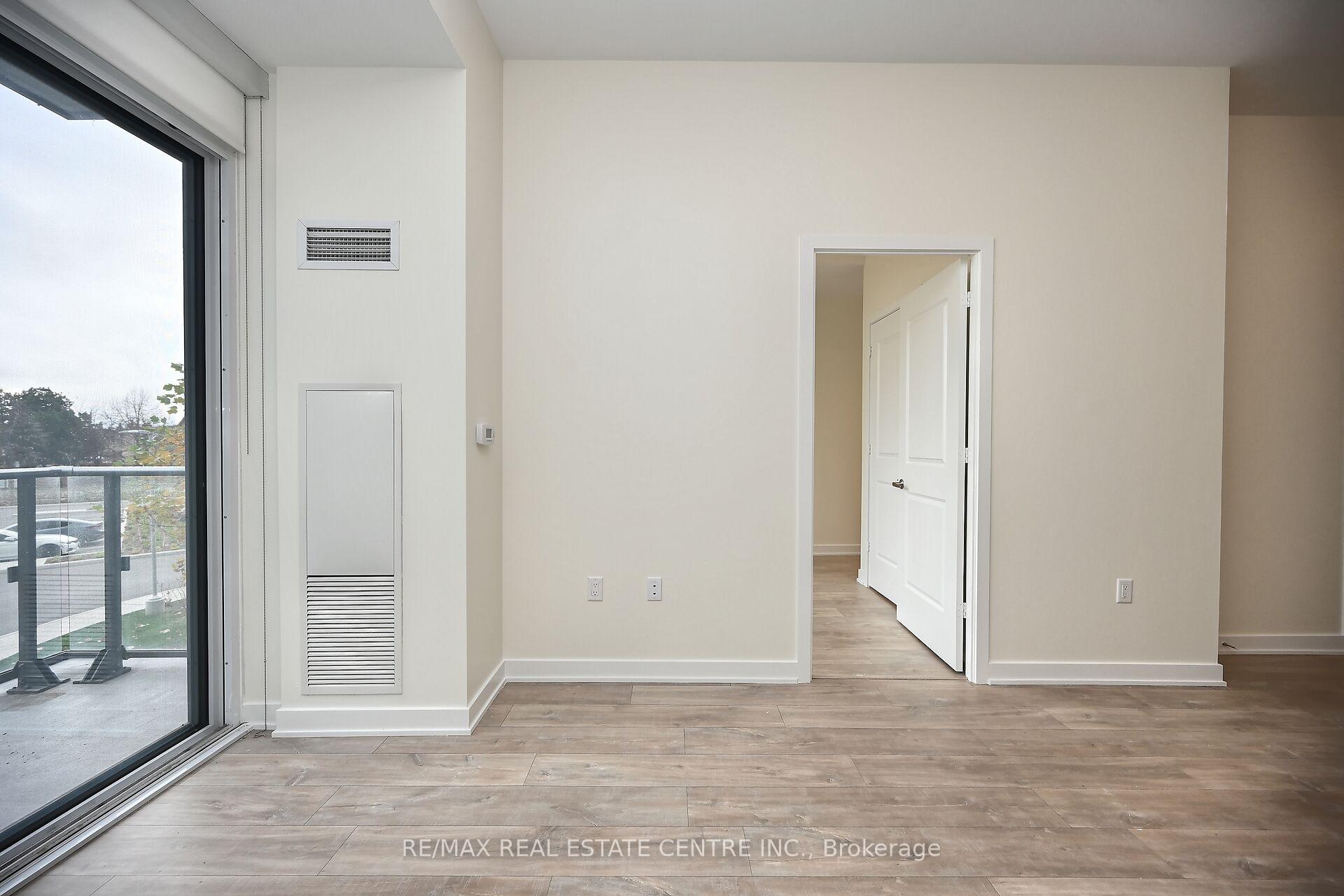 Photo 12 of Unit 206, 4655 Metcalfe Avenue, Mississauga, Central Erin Mills — HOMEH