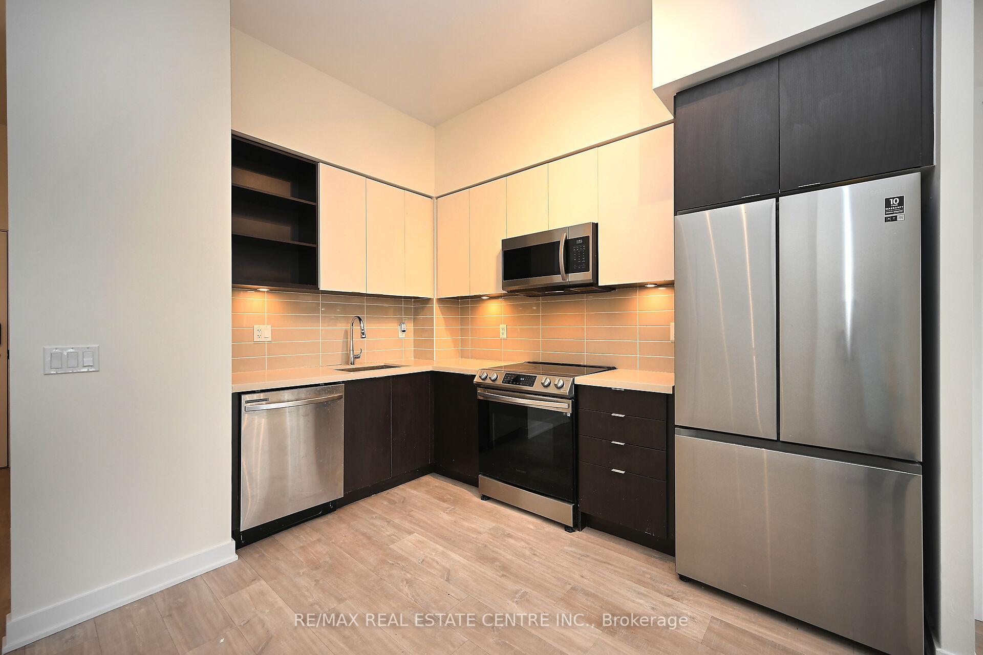 Photo 13 of Unit 206, 4655 Metcalfe Avenue, Mississauga, Central Erin Mills — HOMEH