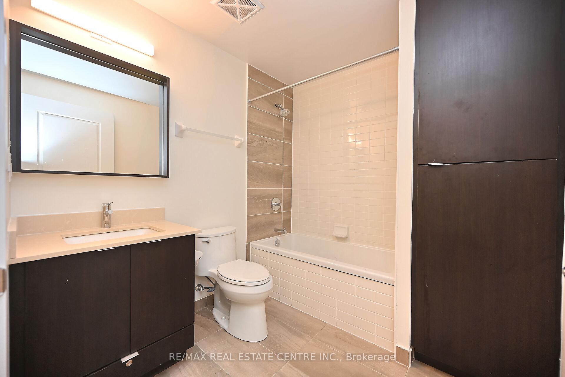 Photo 18 of Unit 206, 4655 Metcalfe Avenue, Mississauga, Central Erin Mills — HOMEH