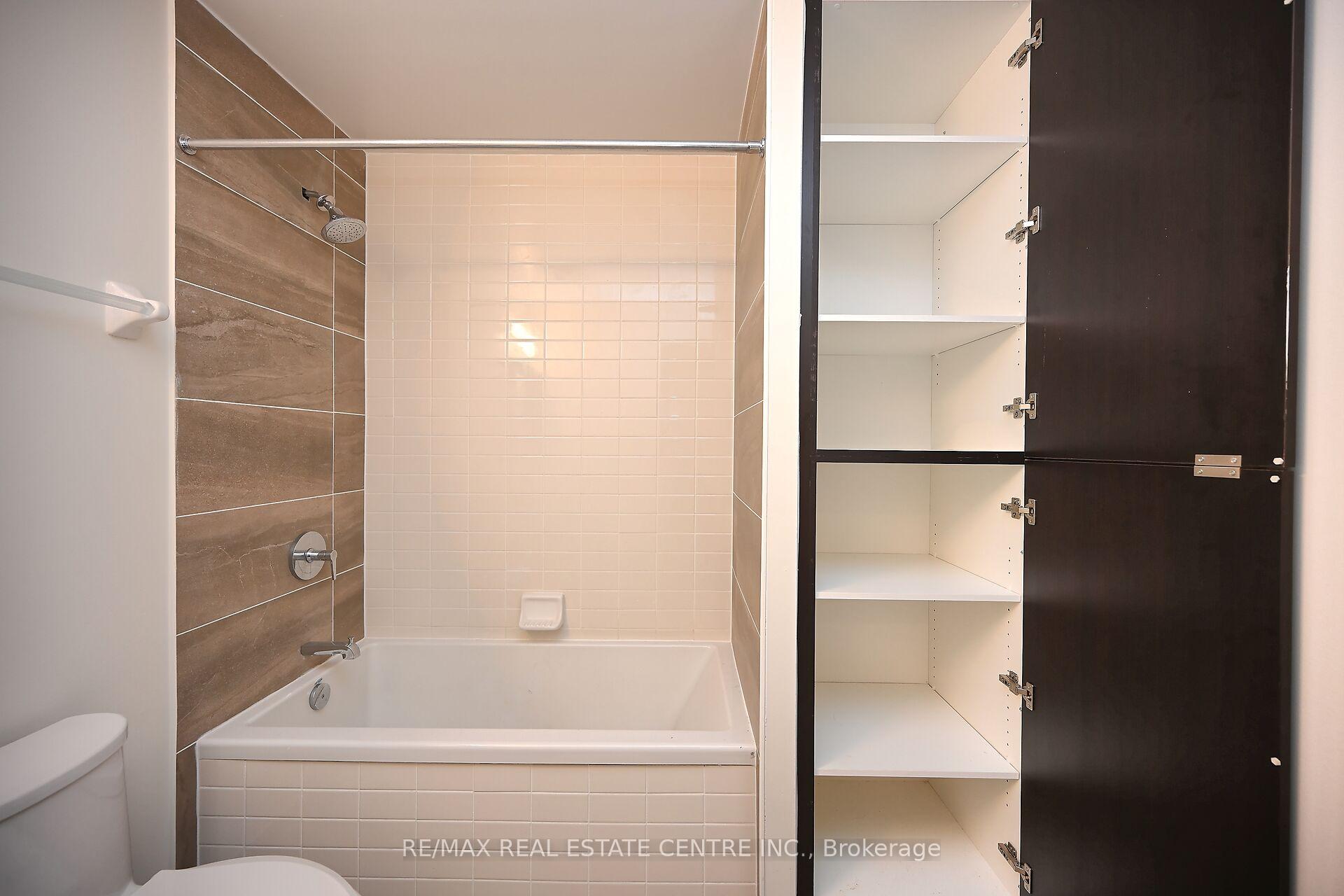 Photo 19 of Unit 206, 4655 Metcalfe Avenue, Mississauga, Central Erin Mills — HOMEH