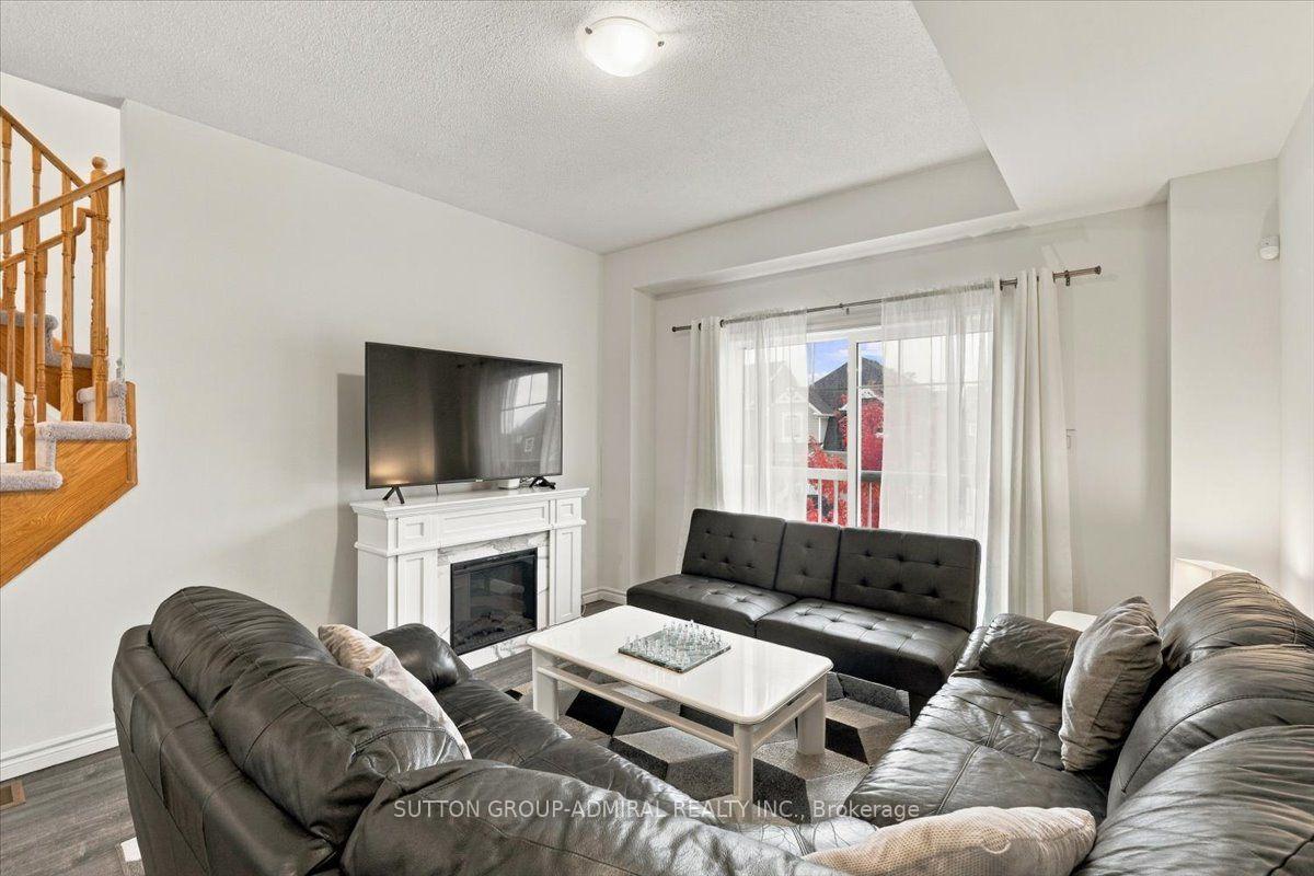 Photo 10 of 24 Hills Thistle Drive, Wasaga Beach — HOMEH