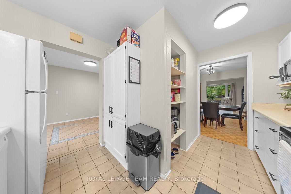 Photo 13 of 53 Meadowbank Drive, Ottawa, Briargreen — HOMEH
