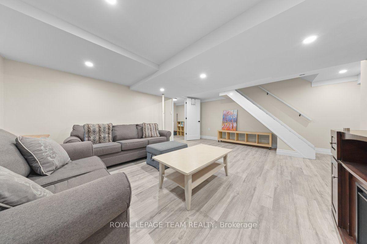 Photo 32 of 53 Meadowbank Drive, Ottawa, Briargreen — HOMEH