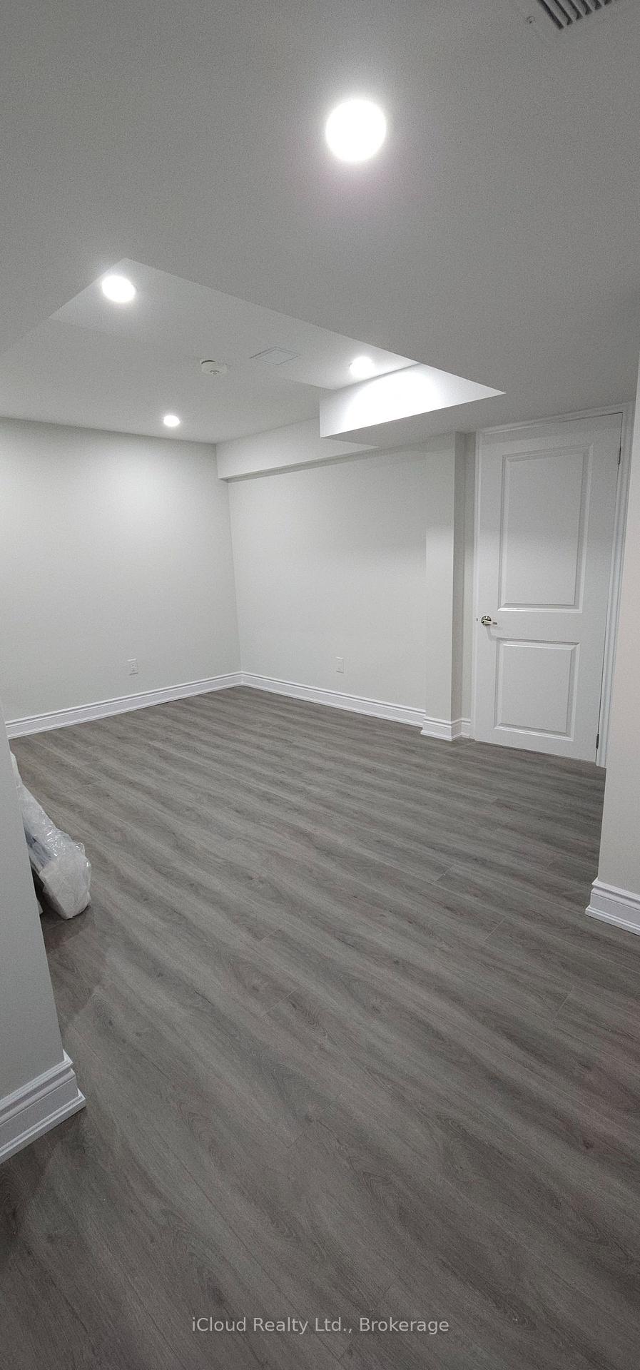 Photo 10 of Unit Bsmt, 1133 Windbrook Grove, Mississauga, East Credit — HOMEH