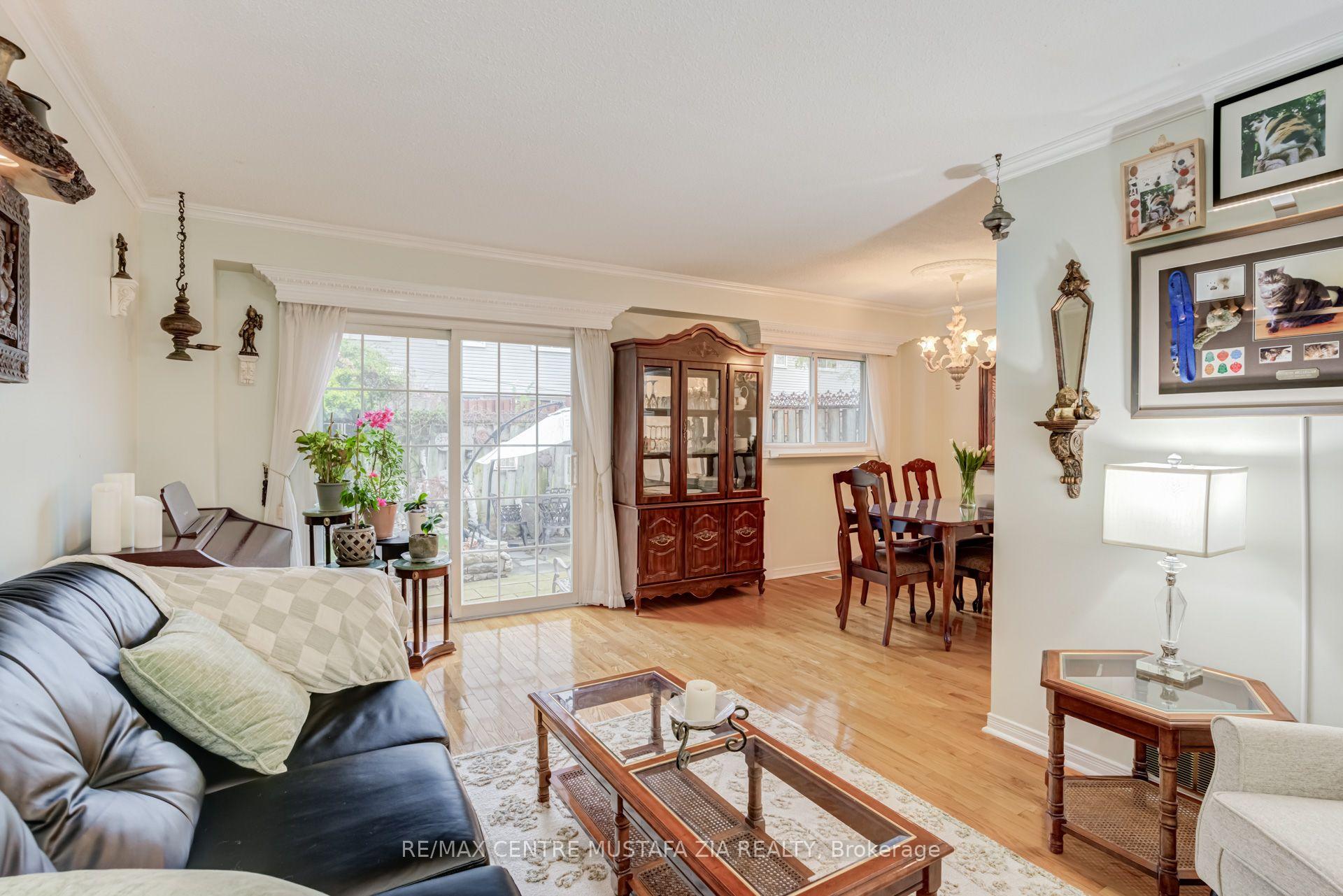 Photo 14 of Unit 100, 2440 Bromsgrove Road, Mississauga, Clarkson — HOMEH
