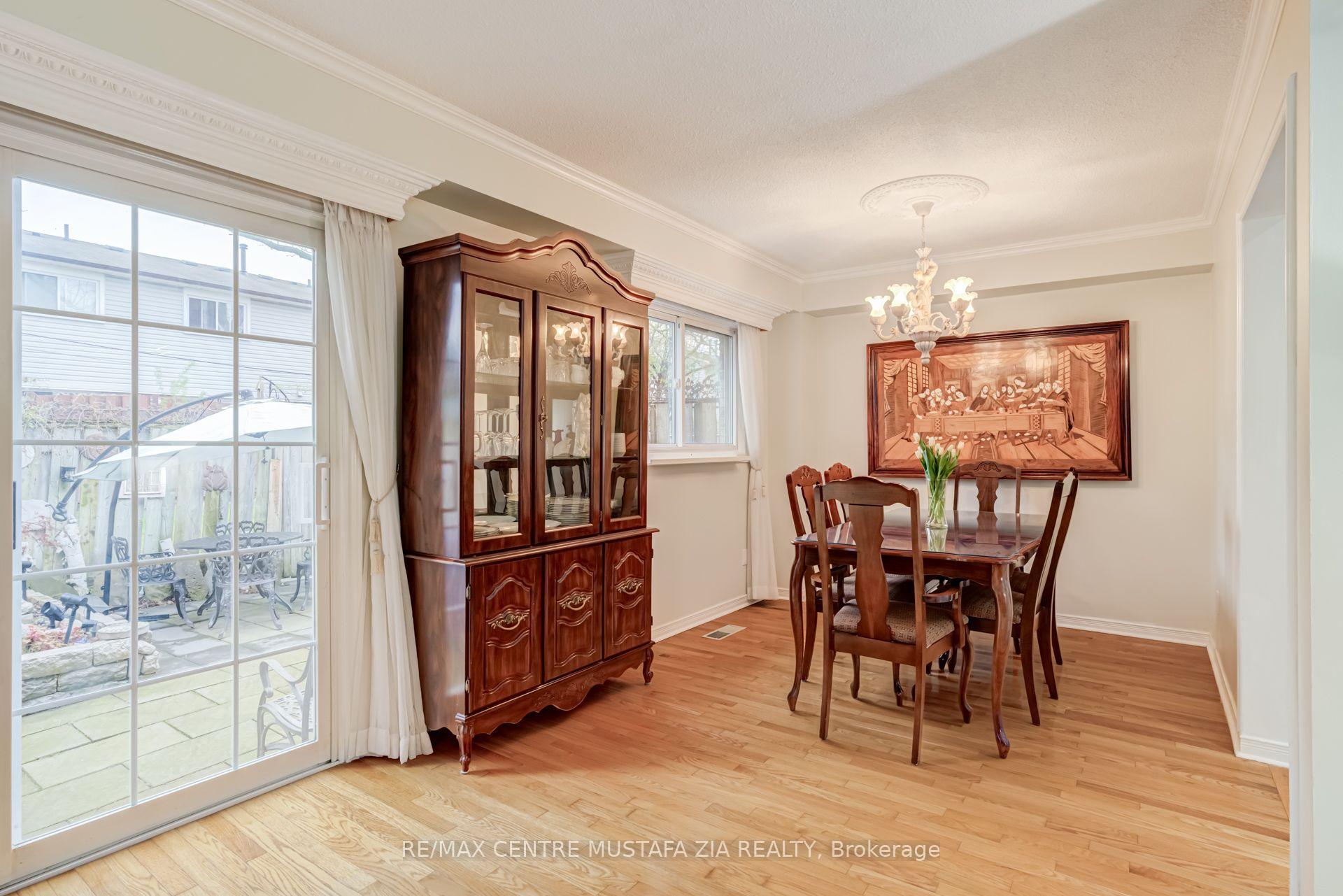 Photo 18 of Unit 100, 2440 Bromsgrove Road, Mississauga, Clarkson — HOMEH